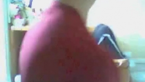 Sexy blonde sucking on a live stream thing